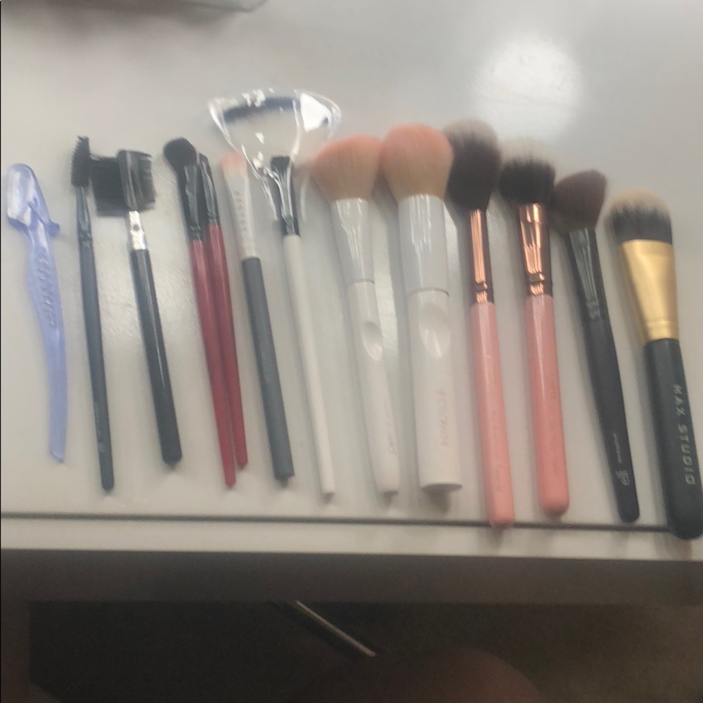 💥🆒💋🌸Bundle of makeup brushes❗️❗️❗️